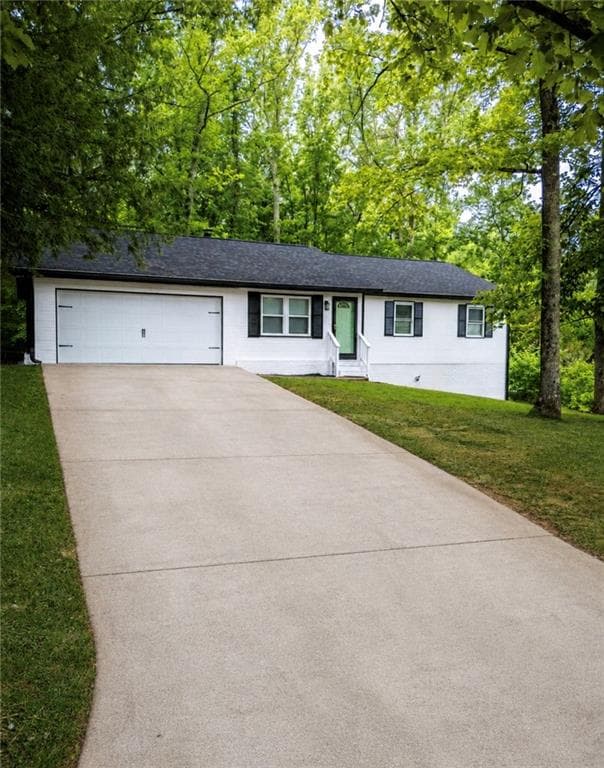 5 bedroom, 2 bathroom, 2,400 sq ft single family residence sold at 3091 Beaver Drive, Douglasville, GA 30135