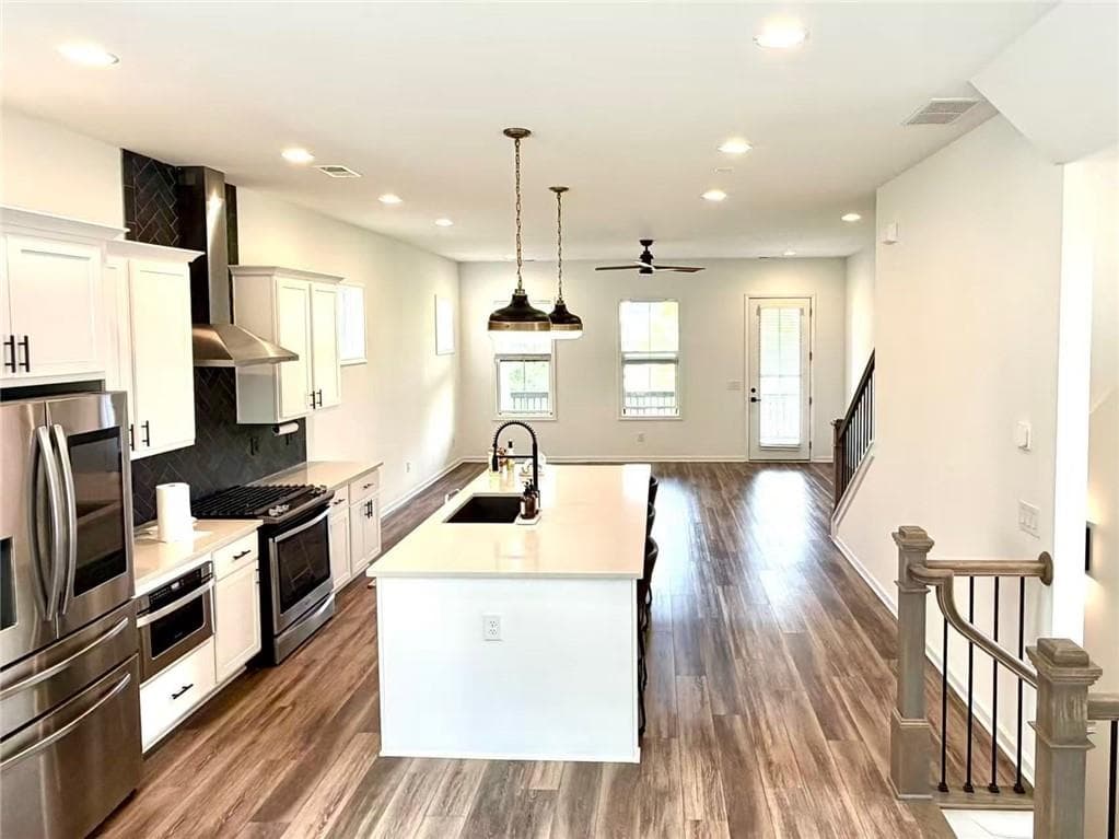 3 bedroom, 4 bathroom, 1,970 sq ft single family residence under contract at 4399 Gillon Circle, Atlanta, GA 30339 — photo 9