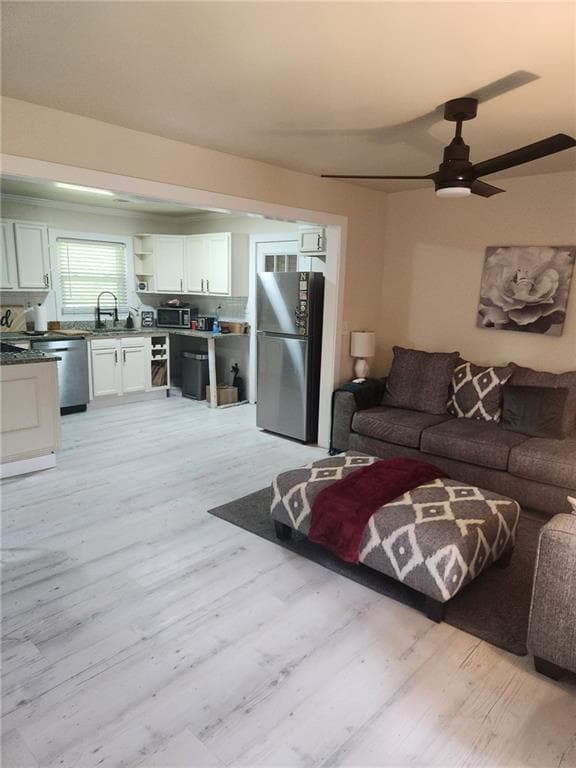 3 bedroom, 2 bathroom, 1,136 sq ft single family residence for sale at 2717 Hutch Drive, Decatur, GA 30034 — photo 7