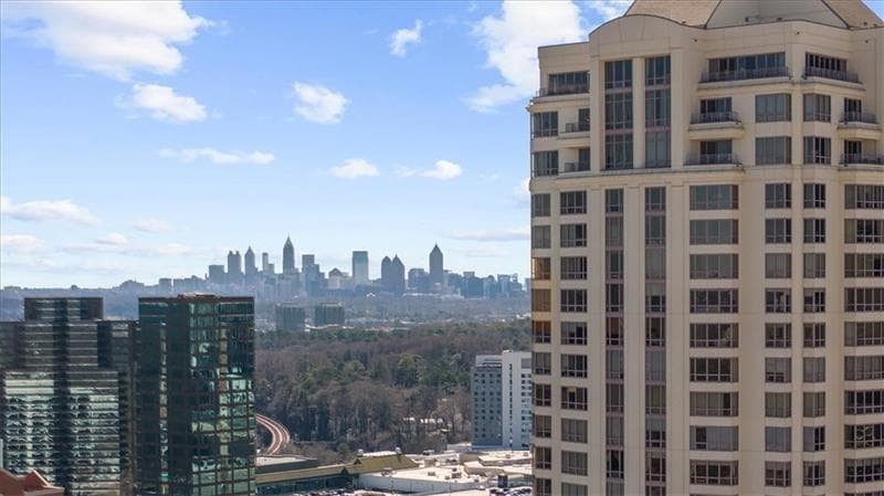 1 bedroom, 2 bathroom, 1,012 sq ft condominium for sale at 3475 Oak Valley Road 410, Atlanta, GA 30326 — photo 1 of 36