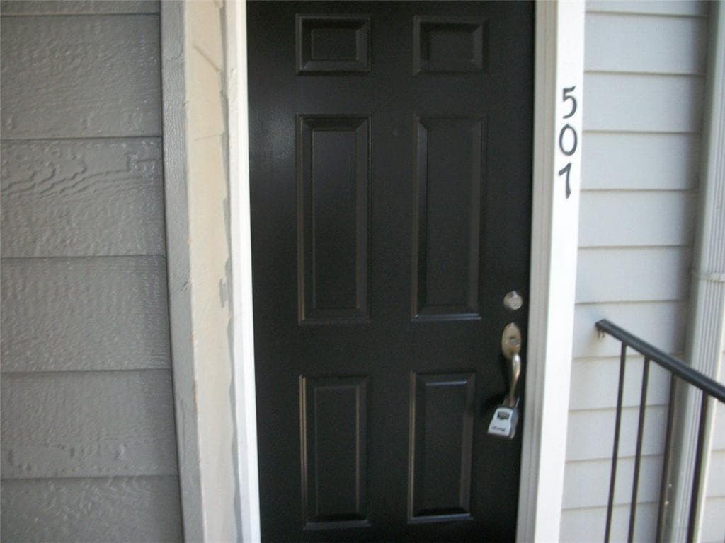1 bedroom, 1 bathroom, 629 sq ft condominium for sale at 507 Granville Court, Sandy Springs, GA 30328