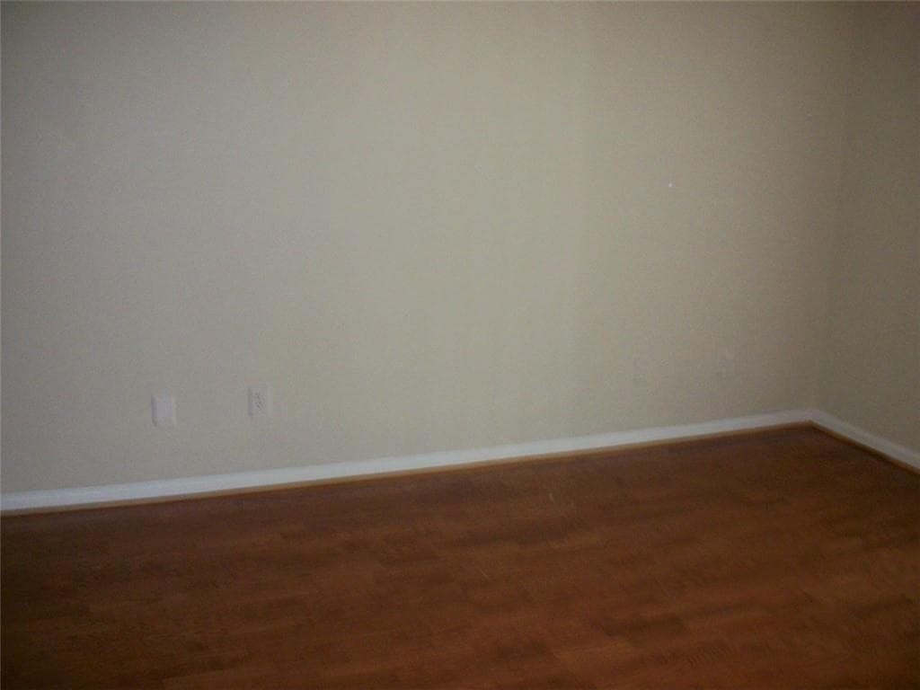 1 bedroom, 1 bathroom, 629 sq ft condominium for sale at 507 Granville Court, Sandy Springs, GA 30328 — photo 2