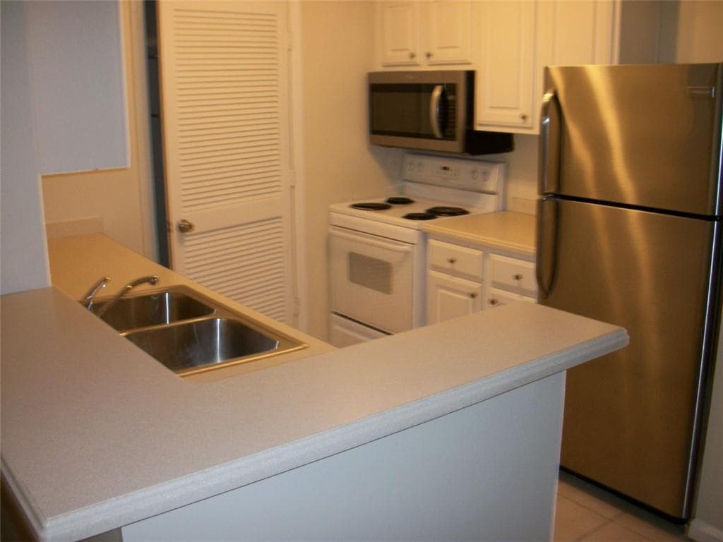 1 bedroom, 1 bathroom, 629 sq ft condominium for sale at 507 Granville Court, Sandy Springs, GA 30328 — photo 5