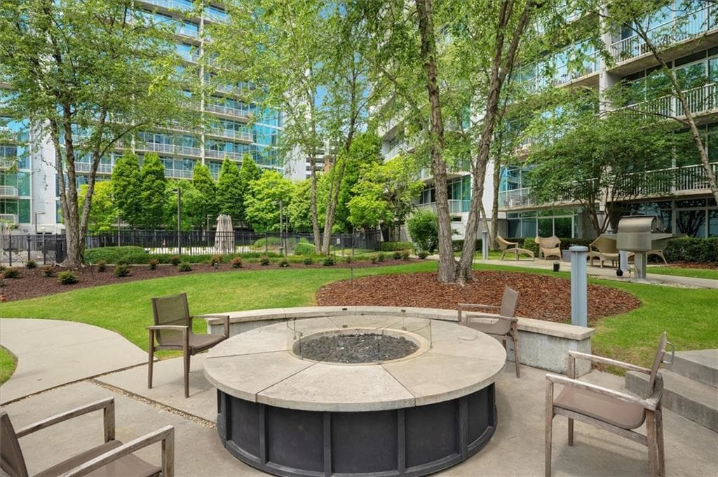 2 bedroom, 2 bathroom, 1,091 sq ft condominium for sale at 44 Peachtree Place 2024, Atlanta, GA 30309 — photo 10