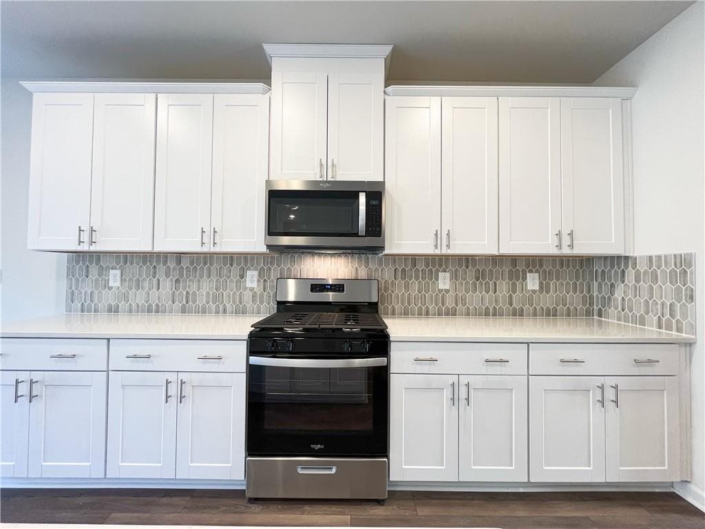 5 bedroom, 3 bathroom, 2,950 sq ft single family residence for rent at 6003 Hickory Crk Ct, Braselton, GA 30517 for $2,600 a month — photo 6