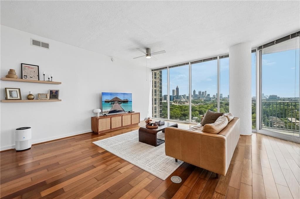 2 bedroom, 2 bathroom, 1,743 sq ft condominium for sale at 361 17th Street 1923, Atlanta, GA 30363 — photo 2