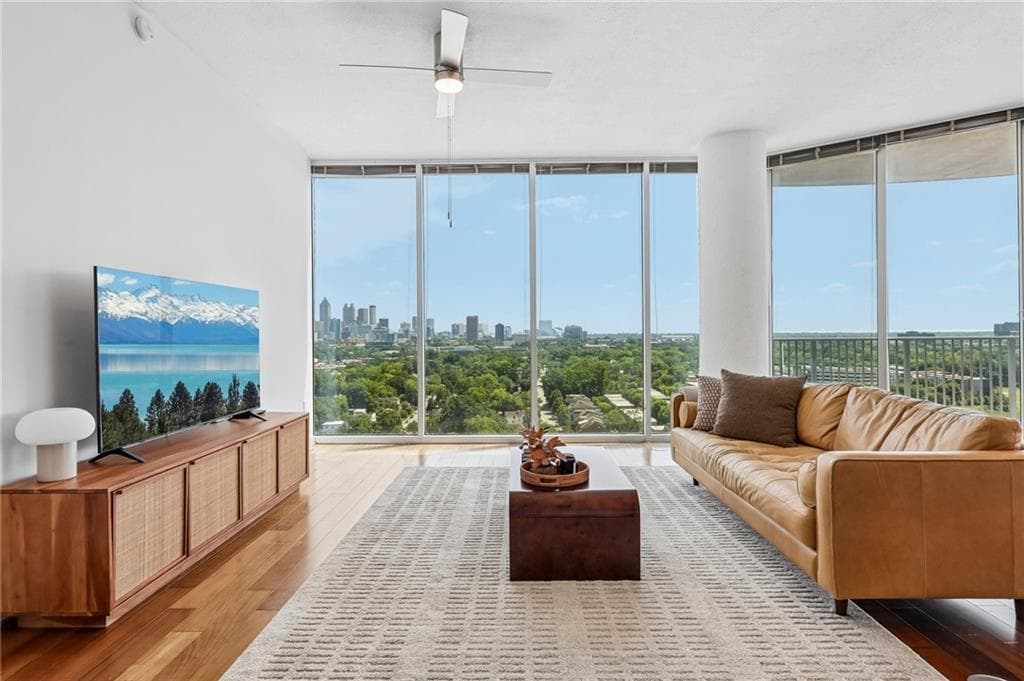 2 bedroom, 2 bathroom, 1,743 sq ft condominium for sale at 361 17th Street 1923, Atlanta, GA 30363 — photo 3