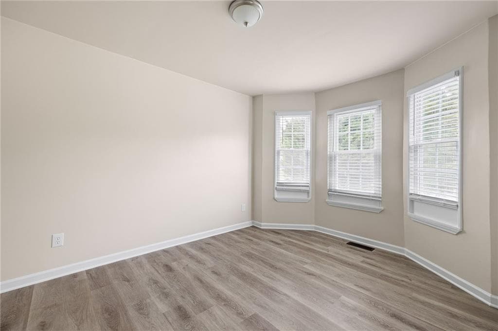 3 bedroom, 3 bathroom, 1,702 sq ft single family residence for sale at 245 Cedars Glen Circle, Villa Rica, GA 30180 — photo 3