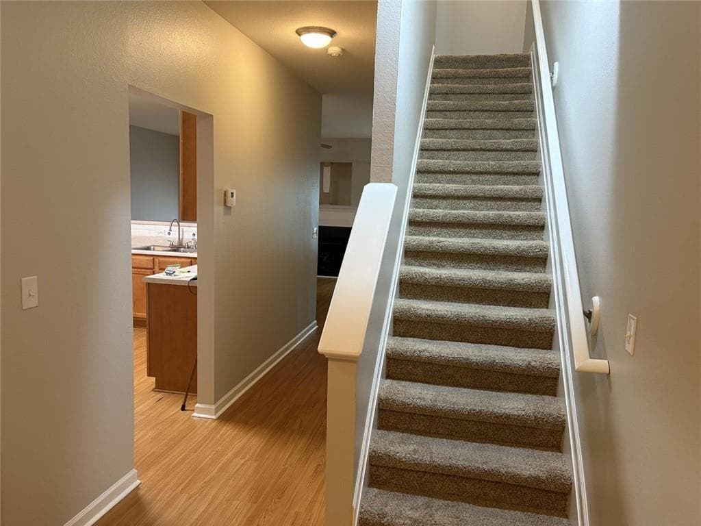 3 bedroom, 3 bathroom, 2,036 sq ft townhouse for sale at 1260 Chinon Point, Lithonia, GA 30058 — photo 9