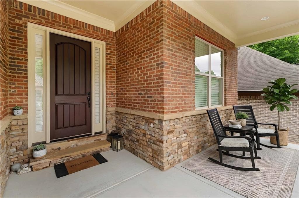 3 bedroom, 3 bathroom, 2,650 sq ft single family residence for sale at 1307 Magnolia Path Way, Buford, GA 30518 — photo 3
