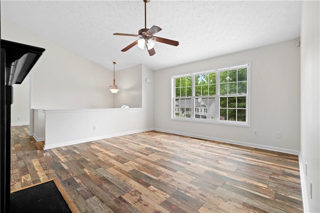 3 bedroom, 2 bathroom, 1,505 sq ft single family residence under contract at 1695 Cedar Hill, Douglasville, GA 30134 — photo 7