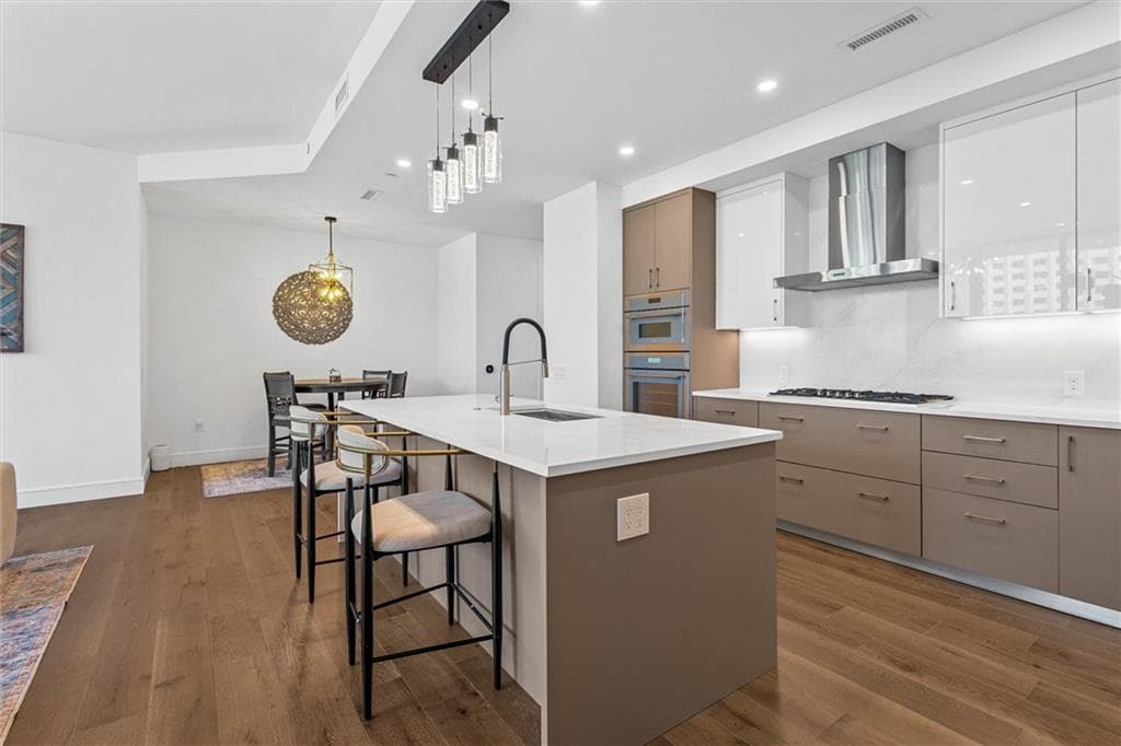 2 bedroom, 3 bathroom, 1,470 sq ft condominium for rent at 2425 Peachtree Road 503, Atlanta, GA 30305 for $8,500 a month — photo 4
