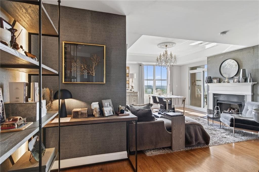 2 bedroom, 2 bathroom, 1,328 sq ft condominium for sale at 2881 Peachtree Road 1102, Atlanta, GA 30305