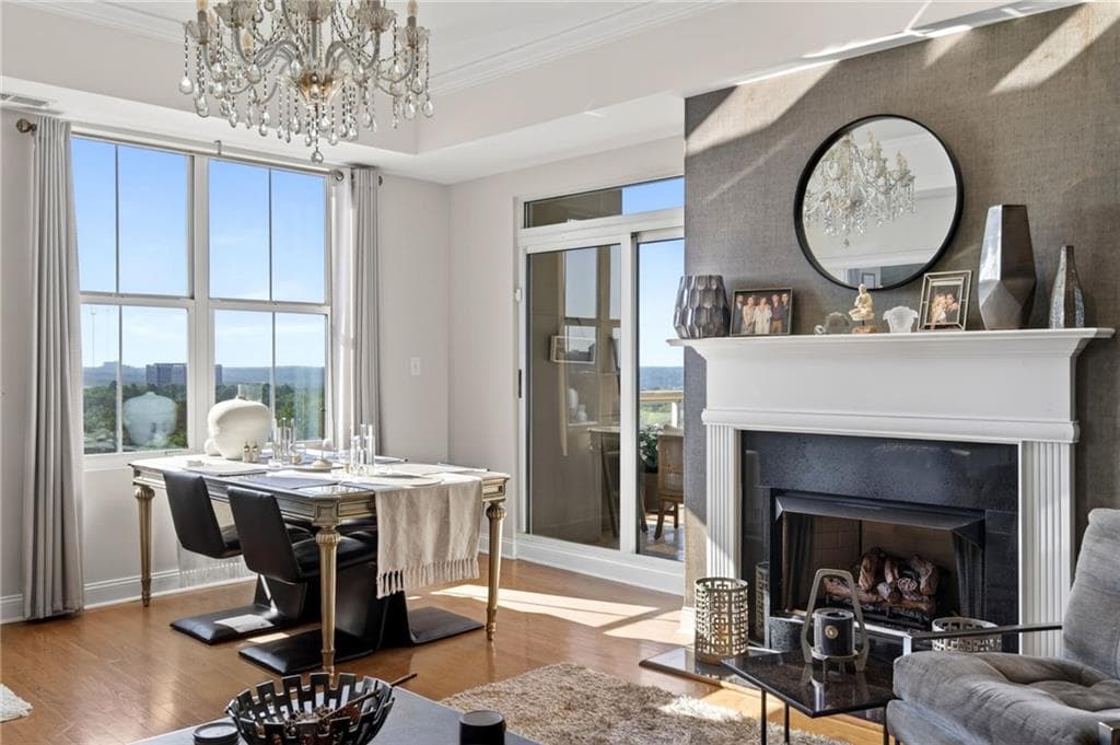 2 bedroom, 2 bathroom, 1,328 sq ft condominium for sale at 2881 Peachtree Road 1102, Atlanta, GA 30305 — photo 6