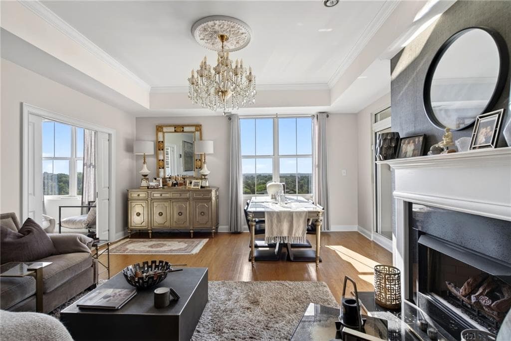 2 bedroom, 2 bathroom, 1,328 sq ft condominium for sale at 2881 Peachtree Road 1102, Atlanta, GA 30305 — photo 7
