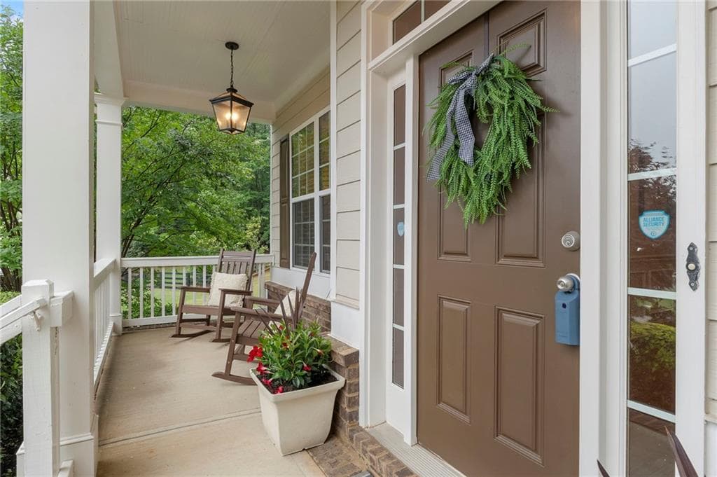 5 bedroom, 4 bathroom, 4,291 sq ft single family residence for sale at 10130 Peaks Parkway, Milton, GA 30004 — photo 8