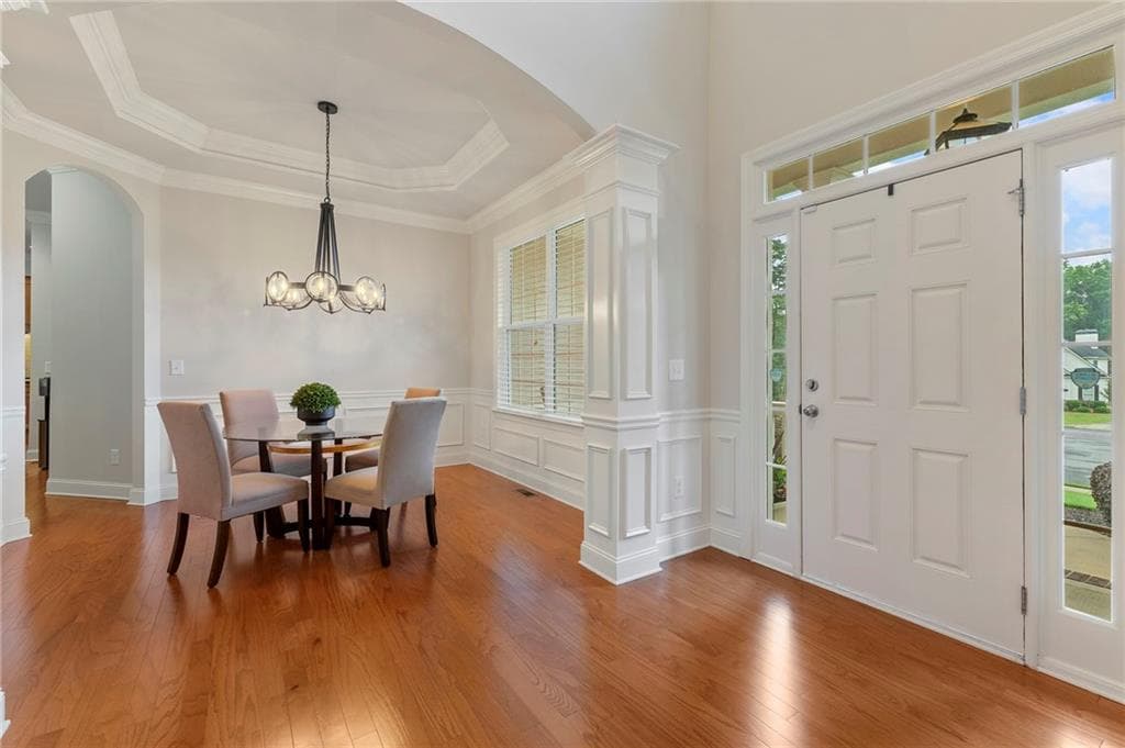 5 bedroom, 4 bathroom, 4,291 sq ft single family residence for sale at 10130 Peaks Parkway, Milton, GA 30004 — photo 10
