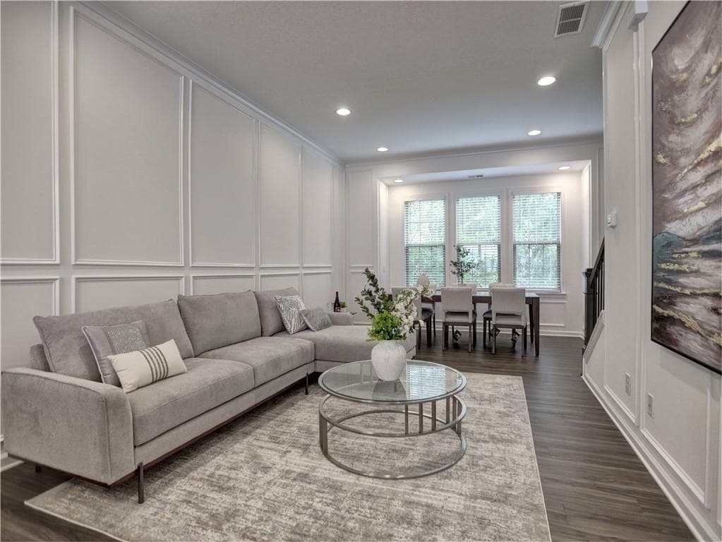 2 bedroom, 3 bathroom, 1,440 sq ft townhouse sold at 547 Broadview Place, Atlanta, GA 30324