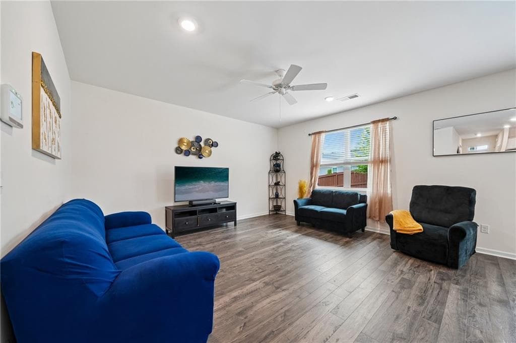 3 bedroom, 2 bathroom, 1,344 sq ft single family residence for sale at 8592 Seabiscuit Road, Lithonia, GA 30058 — photo 2
