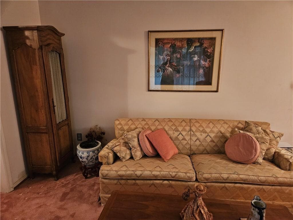 3 bedroom, 2 bathroom, 1,596 sq ft single family residence for sale at 1899 King George Lane, Atlanta, GA 30331 — photo 8
