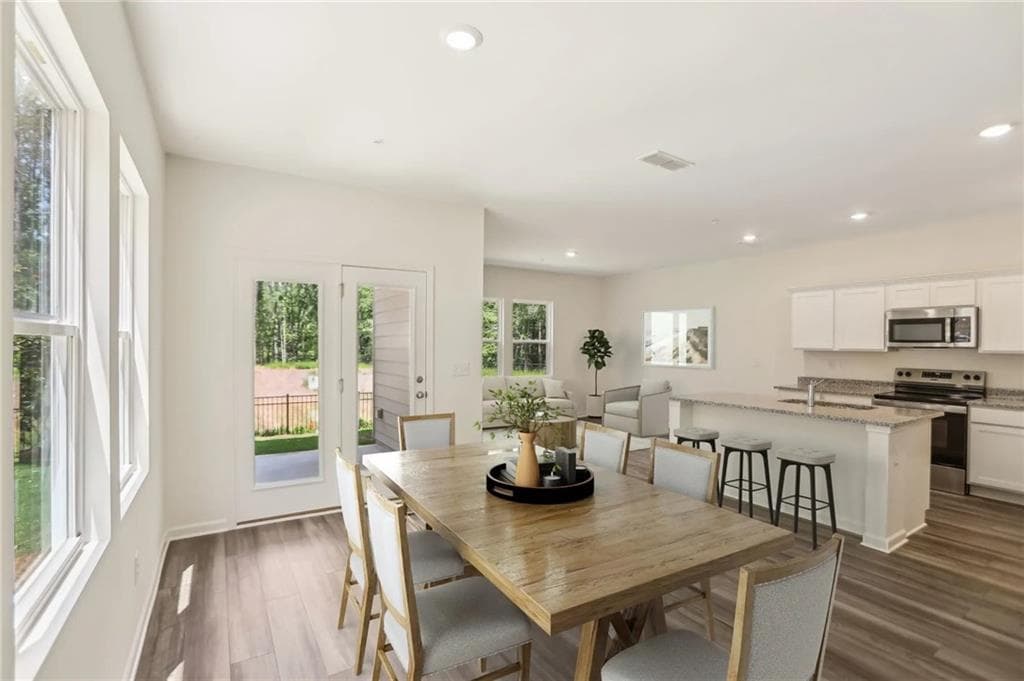4 bedroom, 3 bathroom, 1,764 sq ft townhouse for sale at 1293 Fagiolo Street, Mcdonough, GA 30253 — photo 2