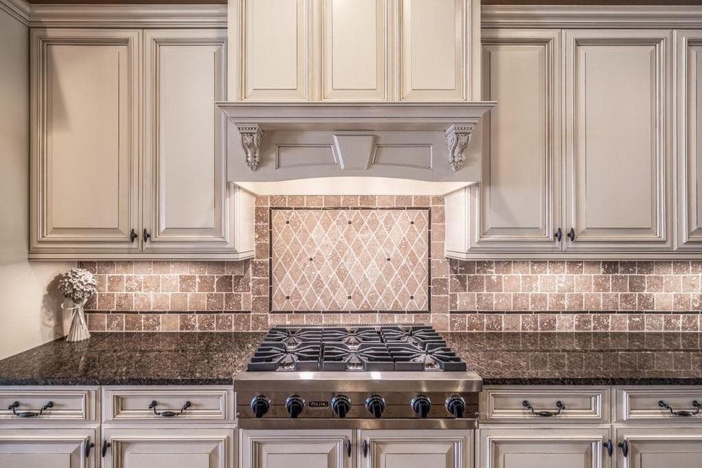 3 bedroom, 5 bathroom, 3,042 sq ft townhouse for rent at 3611 E Paces Way, Atlanta, GA 30326 for $6,650 a month — photo 9