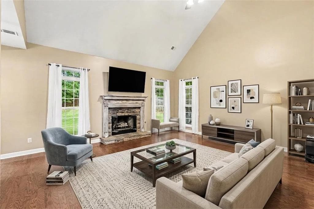 5 bedroom, 4 bathroom, 2,880 sq ft single family residence for sale at 160 Brittany Lane, Senoia, GA 30276 — photo 4