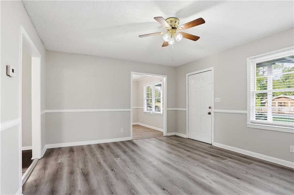 2 bedroom, 1 bathroom, 1,080 sq ft single family residence for sale at 4570 Old Cowan Road, Acworth, GA 30101 — photo 3