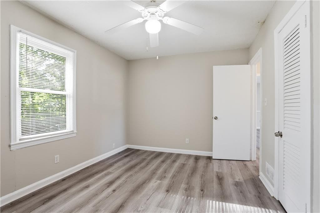 2 bedroom, 1 bathroom, 1,080 sq ft single family residence for sale at 4570 Old Cowan Road, Acworth, GA 30101 — photo 4