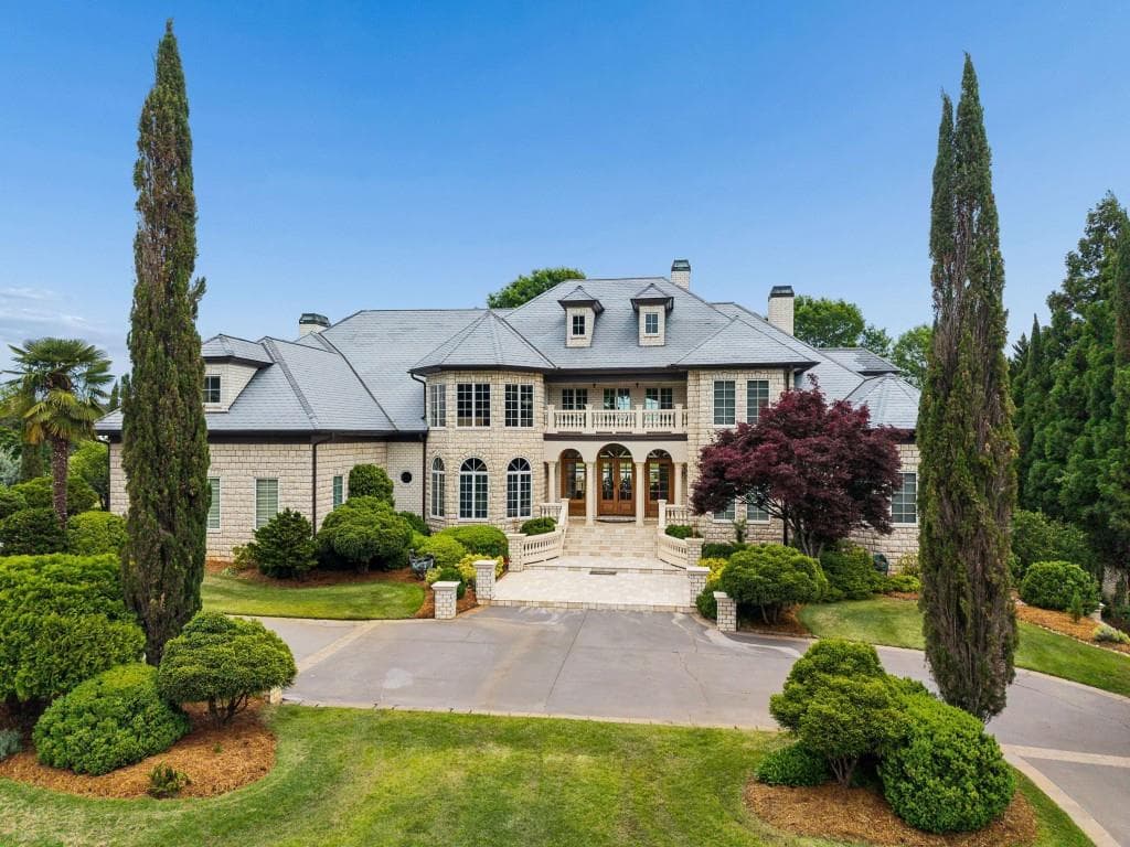 6 bedroom, 8 bathroom, 9,122 sq ft single family residence for sale at 140 Carnoustie Way, Fayetteville, GA 30215 — photo 2