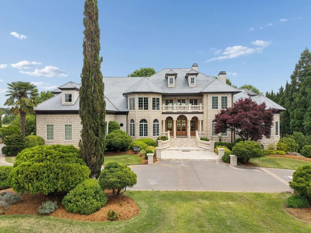6 bedroom, 8 bathroom, 9,122 sq ft single family residence for sale at 140 Carnoustie Way, Fayetteville, GA 30215 — photo 8