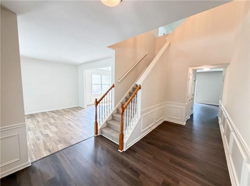 4 bedroom, 3 bathroom, 2,894 sq ft single family residence for sale at 109 Puckett Court, Canton, GA 30115 — photo 7