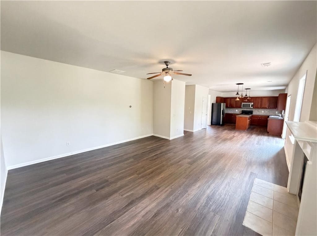 4 bedroom, 3 bathroom, 2,894 sq ft single family residence for sale at 109 Puckett Court, Canton, GA 30115 — photo 10