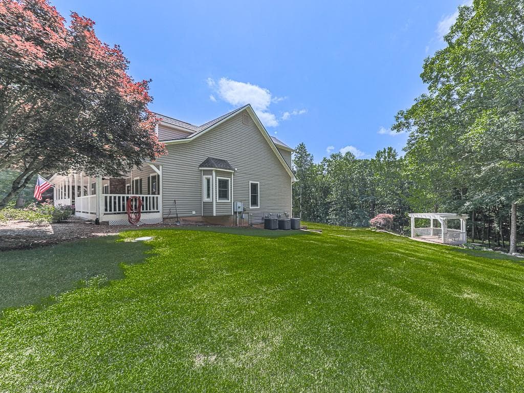 5 bedroom, 5 bathroom, 6,225 sq ft single family residence for sale at 397 Thomas Road, Dallas, GA 30132 — photo 5