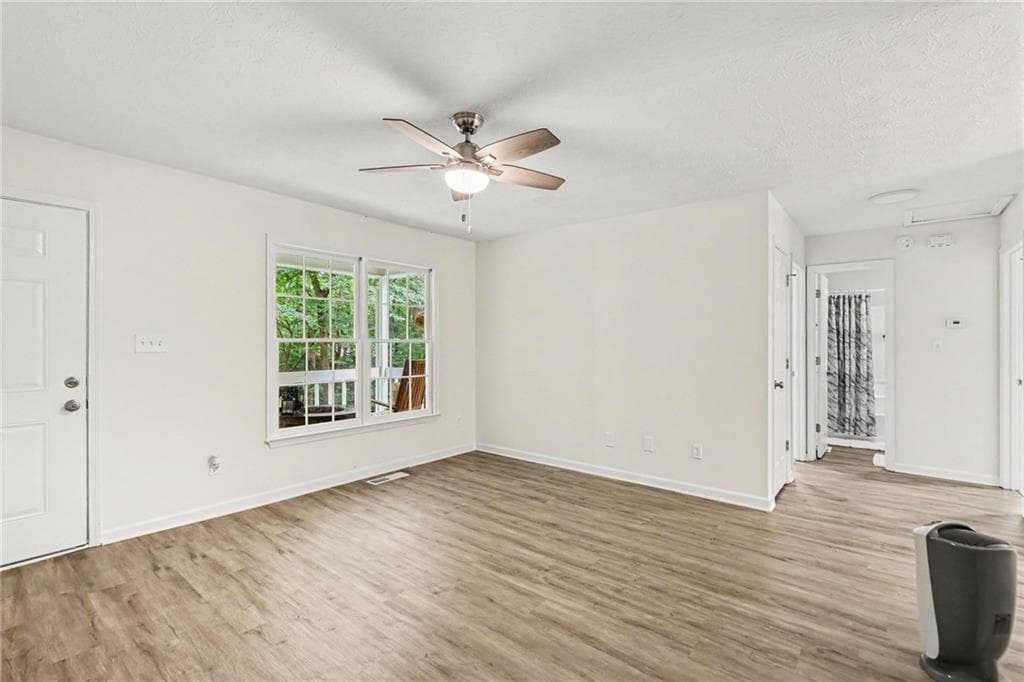 3 bedroom, 3 bathroom, 1,544 sq ft single family residence for sale at 38 Hatties Fancy, Dallas, GA 30157 — photo 4
