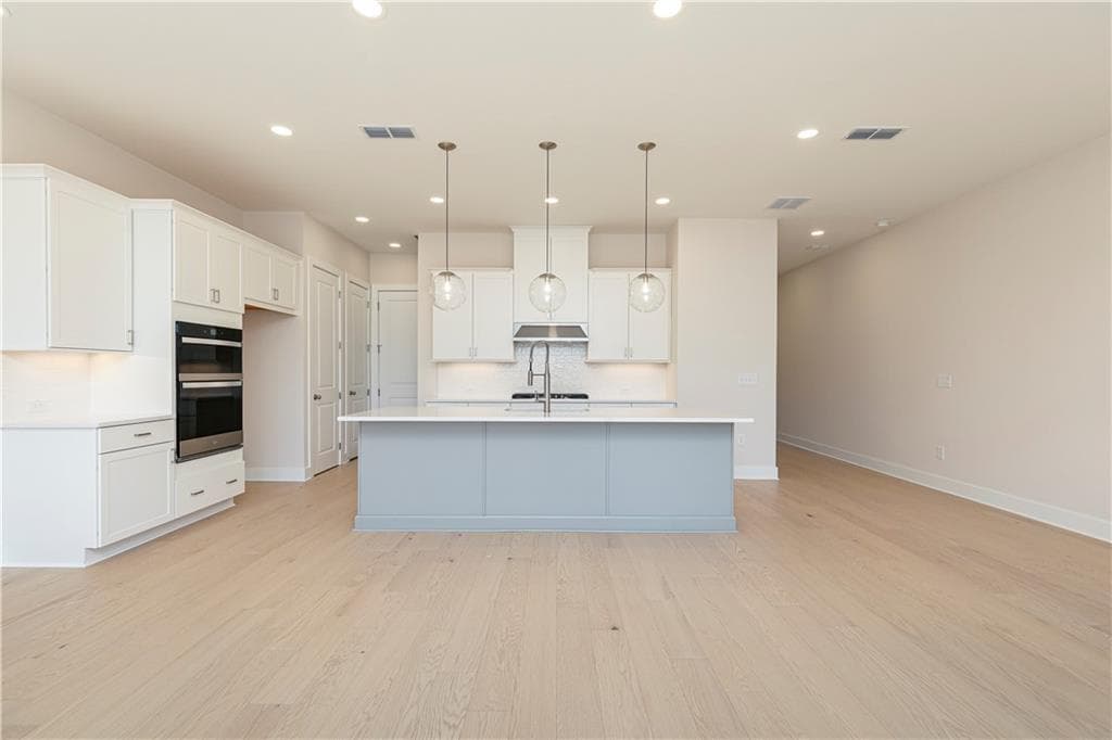 3 bedroom, 3 bathroom, 2,076 sq ft townhouse under contract at 1981 Carver Lane 48, Marietta, GA 30066 — photo 8
