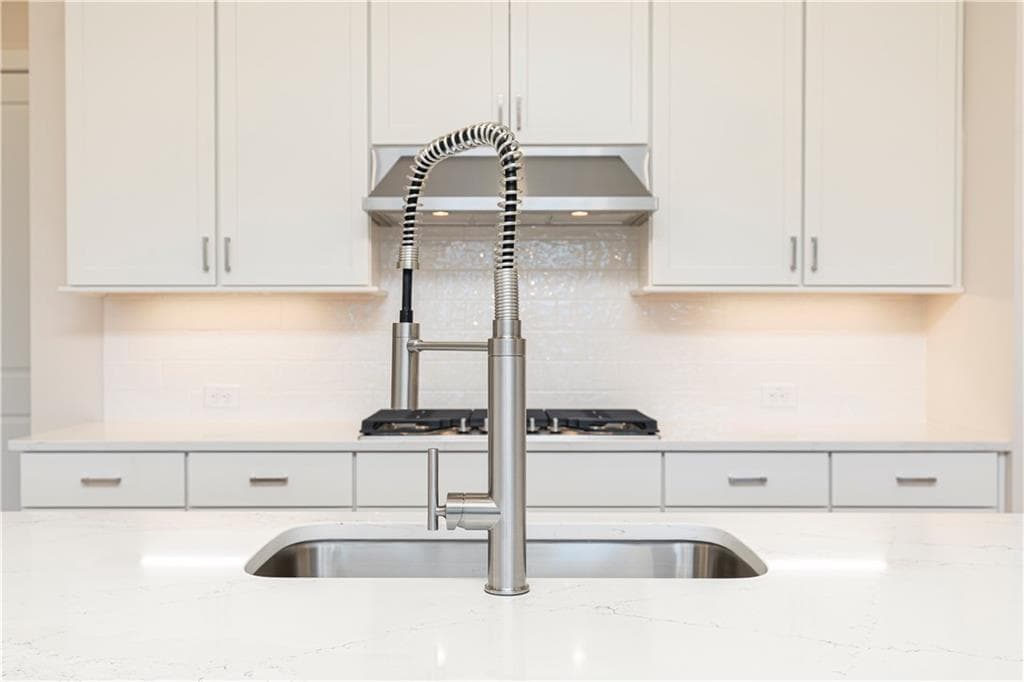 3 bedroom, 3 bathroom, 2,076 sq ft townhouse under contract at 1981 Carver Lane 48, Marietta, GA 30066 — photo 9