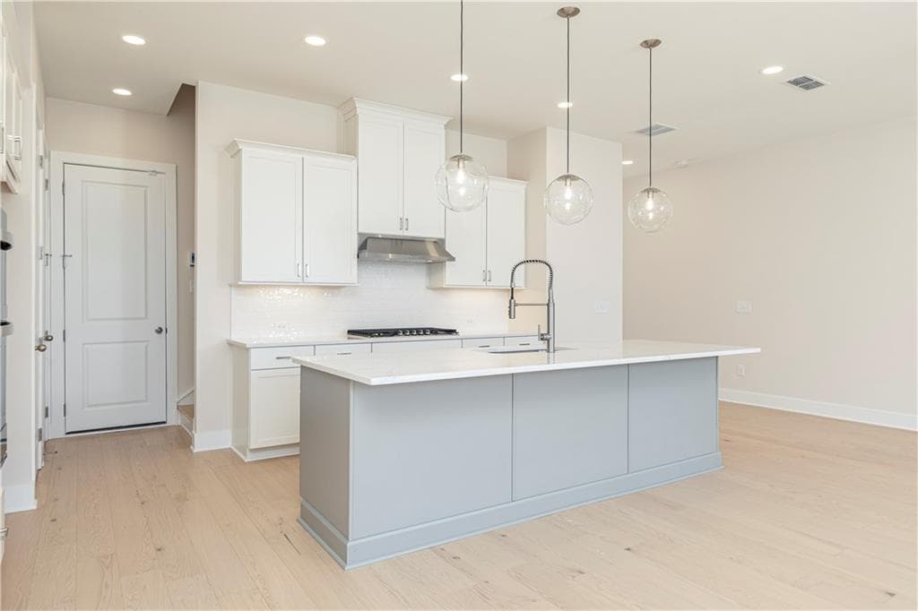 3 bedroom, 3 bathroom, 2,076 sq ft townhouse under contract at 1981 Carver Lane 48, Marietta, GA 30066 — photo 10