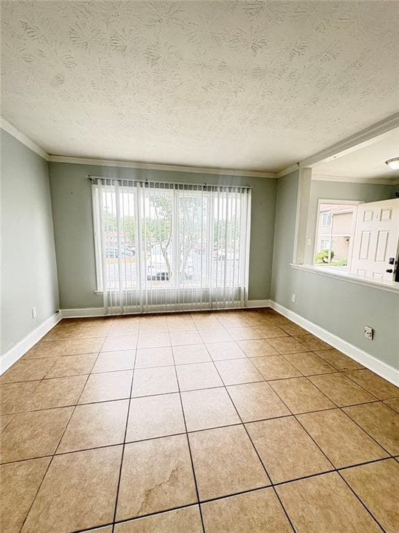 3 bedroom, 2 bathroom, 1,312 sq ft condominium for sale at 1812 Ashborough Road A, Marietta, GA 30067 — photo 3