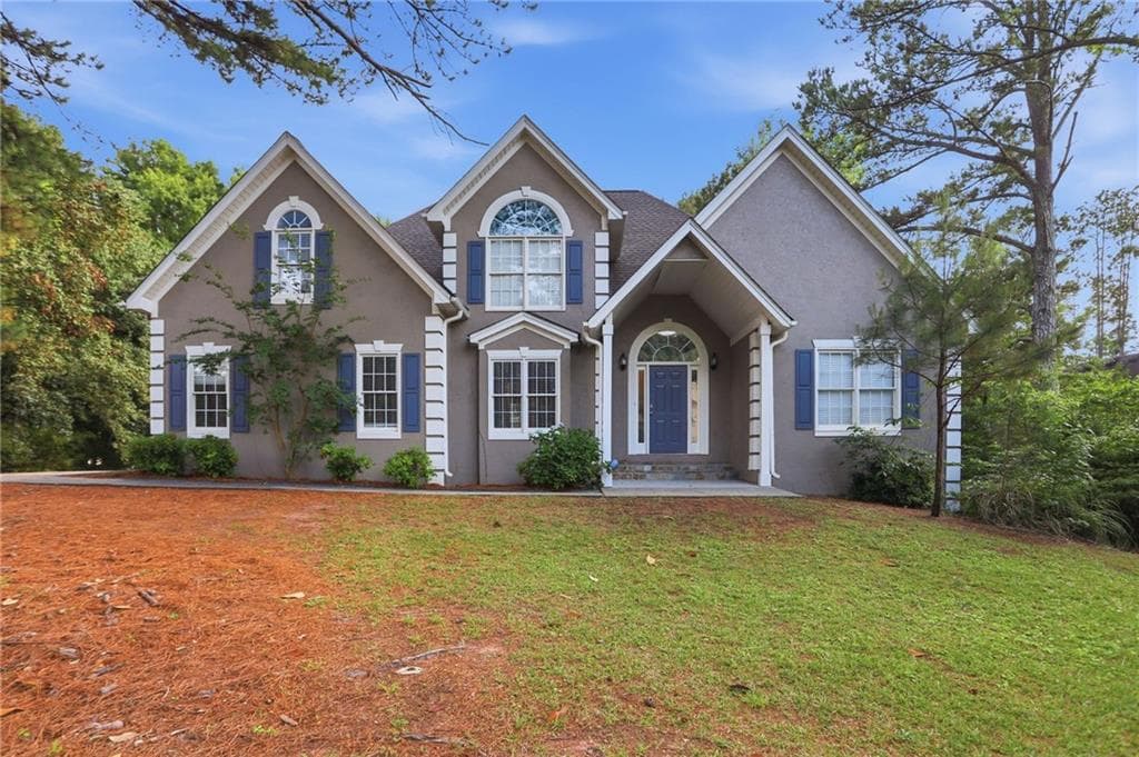 4 bedroom, 3 bathroom, 2,252 sq ft single family residence under contract at 125 Marina Court, Fayetteville, GA 30215