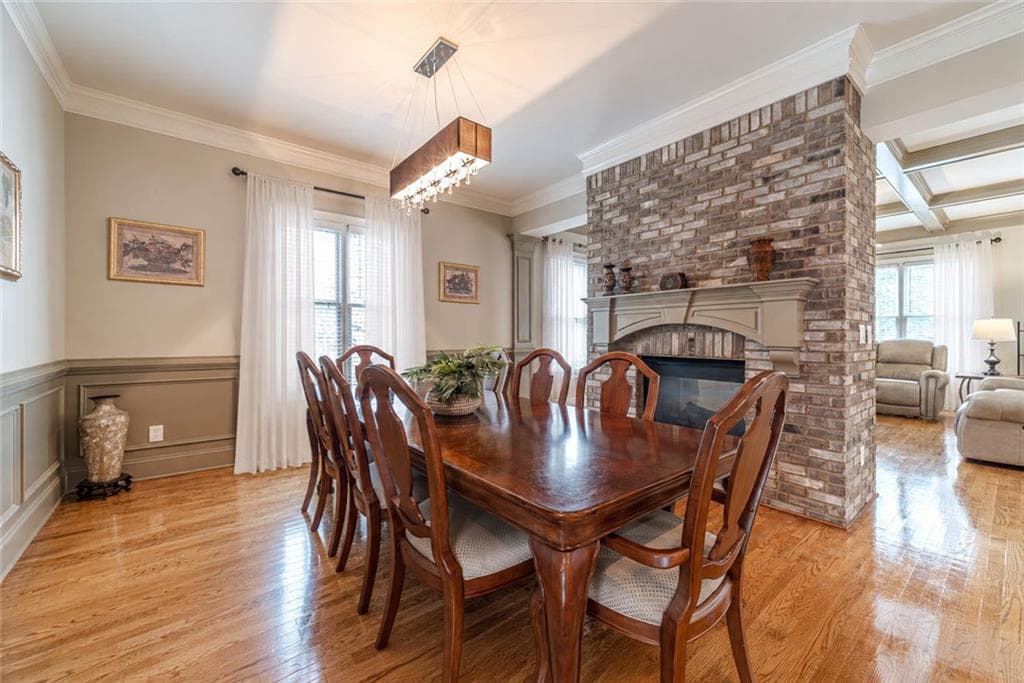 5 bedroom, 5 bathroom, 5,774 sq ft single family residence for sale at 500 Warm Springs Court, Loganville, GA 30052 — photo 5