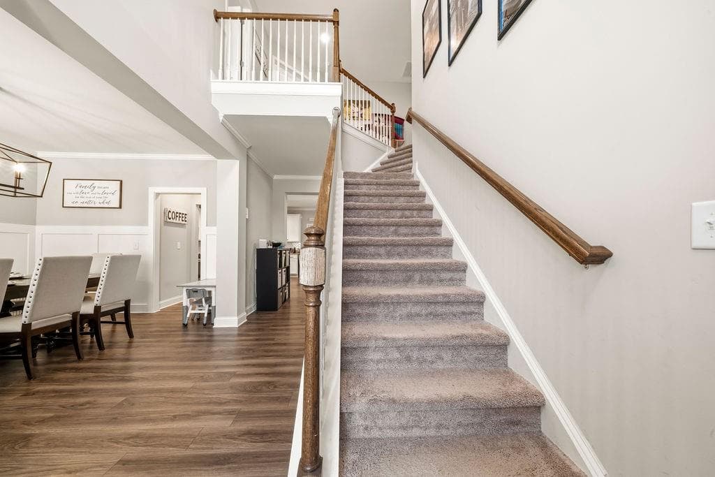 5 bedroom, 4 bathroom, 3,895 sq ft single family residence for sale at 70 Dunston Way, Villa Rica, GA 30180 — photo 7