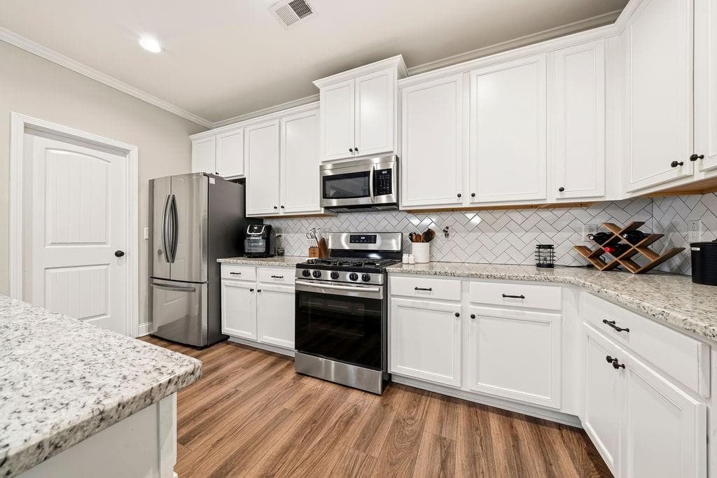 5 bedroom, 4 bathroom, 3,895 sq ft single family residence for sale at 70 Dunston Way, Villa Rica, GA 30180 — photo 10