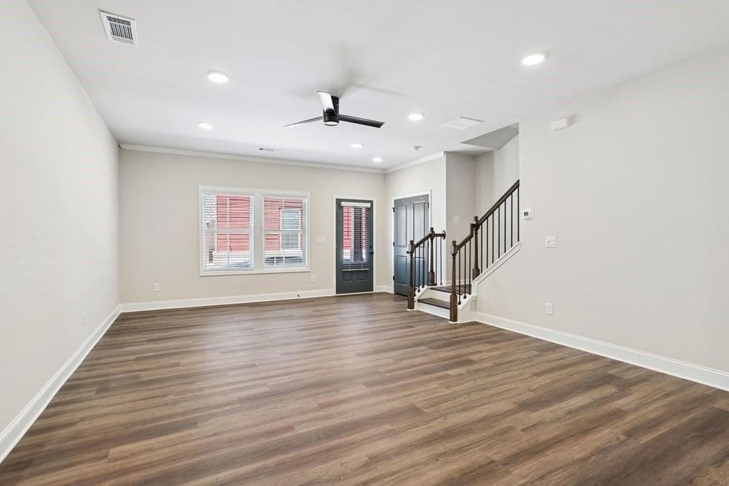3 bedroom, 3 bathroom, 1,811 sq ft single family residence for rent at 4096 Steam View Drive Robinson, Sugar Hill, GA 30518 for $2,876 a month — photo 5