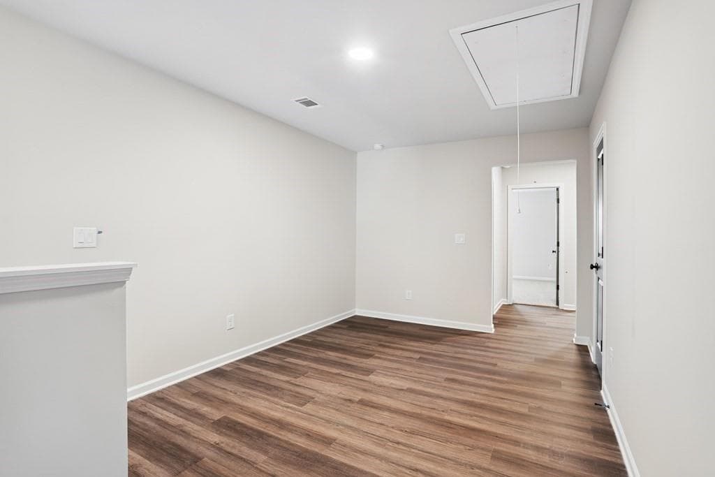 3 bedroom, 3 bathroom, 1,738 sq ft single family residence for rent at 4096 Steam View Drive Davidson, Sugar Hill, GA 30518 for $3,135 a month — photo 7