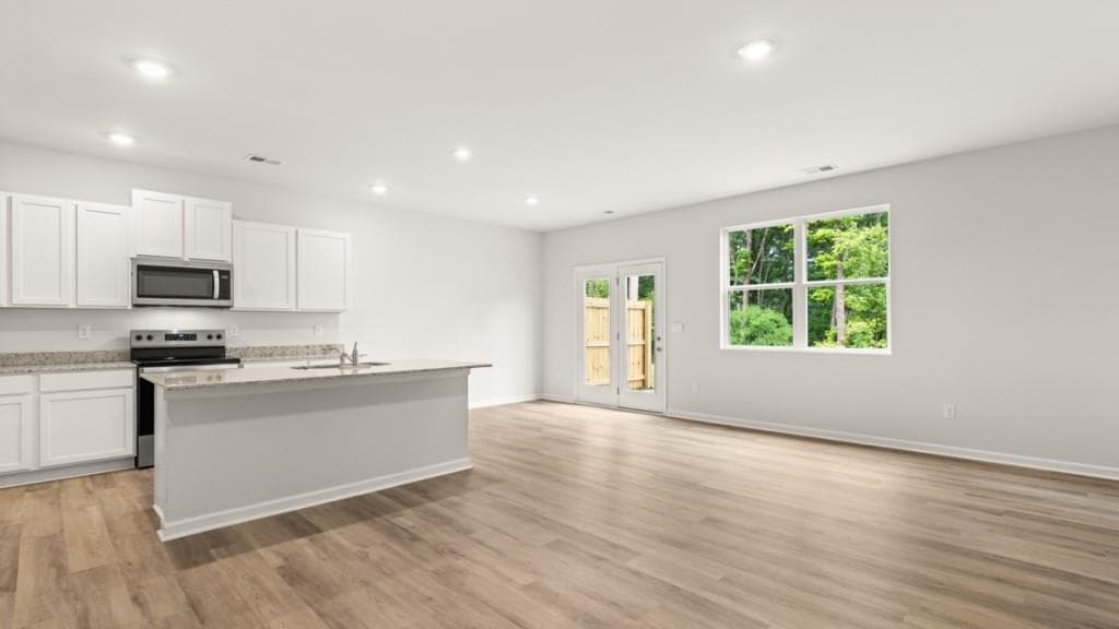 3 bedroom, 3 bathroom, 1,857 sq ft townhouse for sale at 3043 Ryker Road, Gainesville, GA 30507 — photo 3