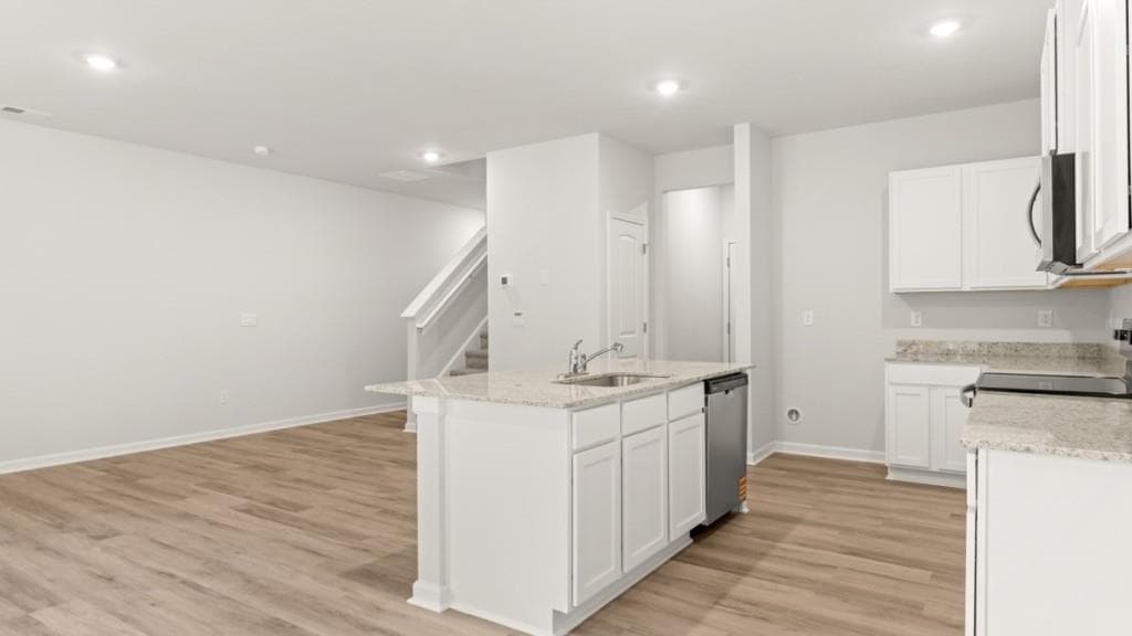 3 bedroom, 3 bathroom, 1,857 sq ft townhouse for sale at 3043 Ryker Road, Gainesville, GA 30507 — photo 7
