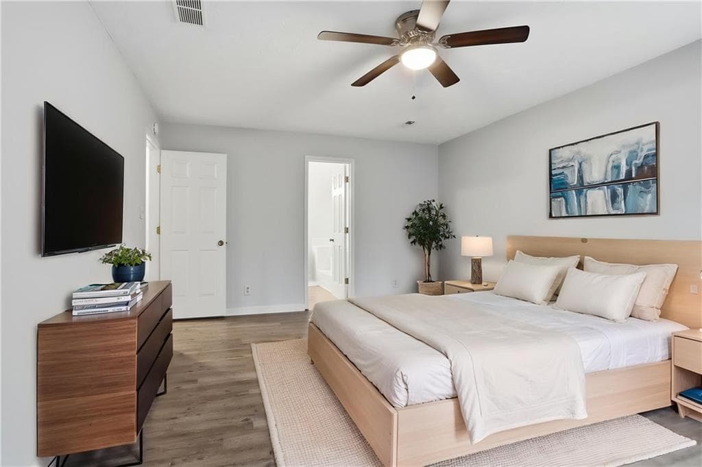 4 bedroom, 3 bathroom, 2,360 sq ft single family residence for sale at 105 Woodsong Court, Fayetteville, GA 30214 — photo 6