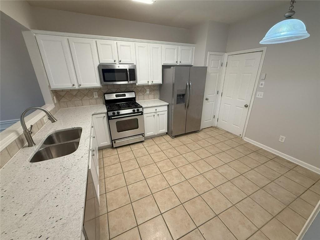 3 bedroom, 3 bathroom, 1,750 sq ft townhouse for rent at 13340 Marrywood Court, Alpharetta, GA 30004 for $2,450 a month — photo 5
