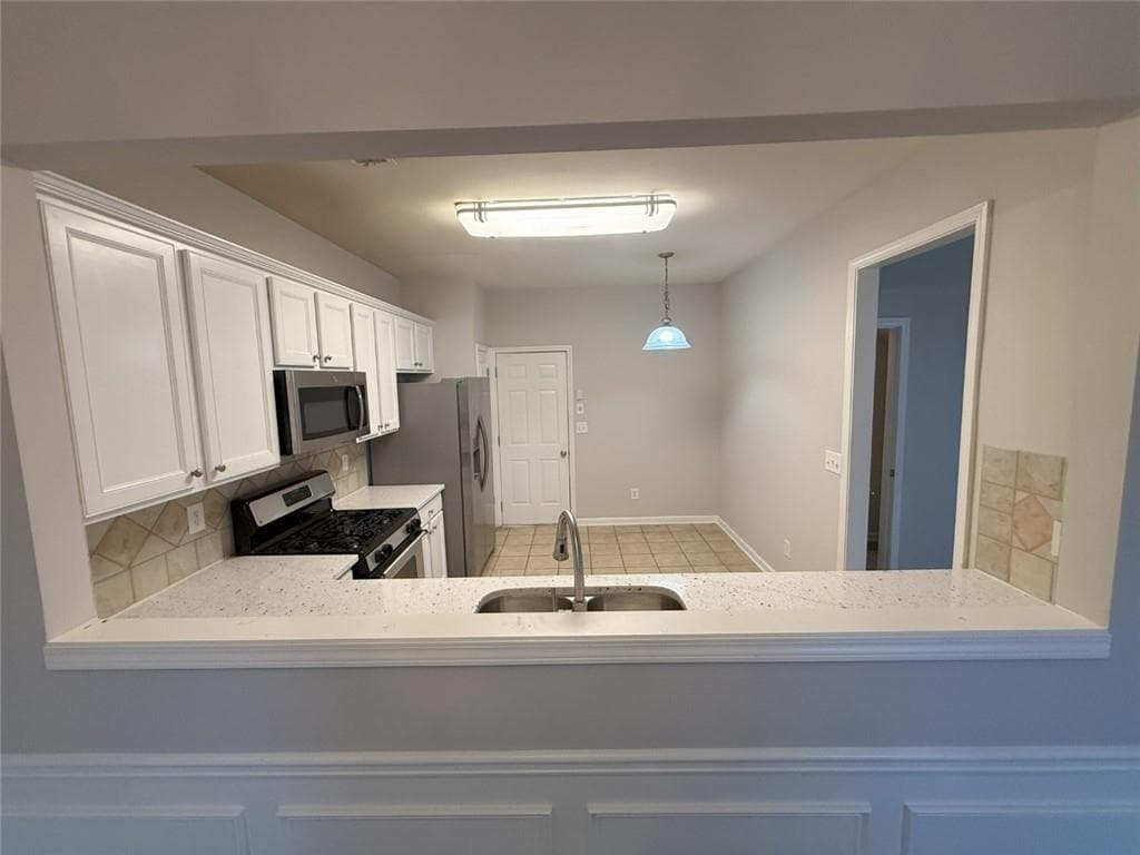 3 bedroom, 3 bathroom, 1,750 sq ft townhouse for rent at 13340 Marrywood Court, Alpharetta, GA 30004 for $2,450 a month — photo 7